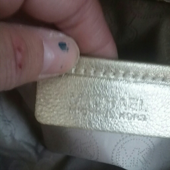 Michael Kors Purse - Picture 6 of 8